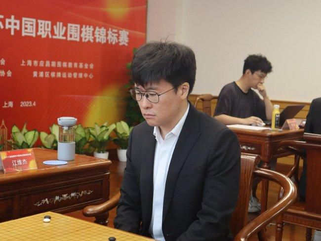 被男狂揉吃奶胸60分钟视频